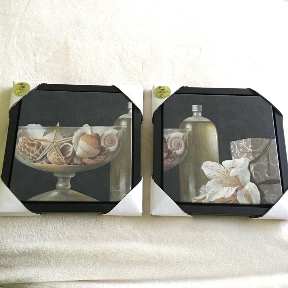 Canvas Wall Decor set of 2